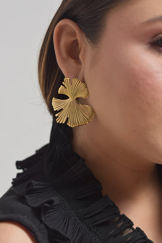 Aretes Flor de Lirio